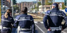 Milano, assale due persone in strada con il machete: arrestato un 19enne
