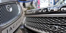 Jaguar Land Rover, perdite oltre il miliardo di sterline a tre settimane dall’attacco informatico