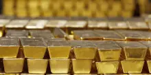 Il valore dell’oro sale ancora dopo le rassicurazioni di Trump: “Niente dazi sui lingotti”