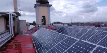 Contro il caldo, il fotovoltaico da balcone: usiamo il sole per crearci da soli l’energia