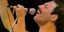 “Freddie Mercury era ed è mio padre. Sono nata in circostanze particolari, ma non ha mai smesso di amarmi”: salta fuori la figlia segreta dell’artista