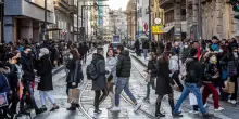 Il filo che lega sindemia, guerre e capitalismo delle emergenze