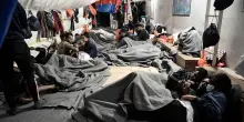 Porto a 1.300 km per la Ocean Viking. Mediterranea dice no e sbarca a Trapani, Radicali: “Disobbedienza civile”