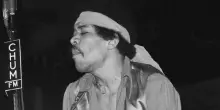Jimi Hendrix moriva 55 anni fa: dagli esordi alle stelle, fino alla fine e alla consacrazione