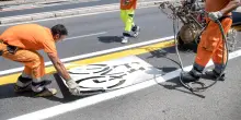 Roma, rivolta contro le nuove ciclabili imposte dall’alto: così si stravolgerà la vita di migliaia di persone