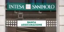 Intesa Sanpaolo, l’utile netto 2025 supererà i 9 miliardi. Agli azionisti dividendi per 8,3 miliardi