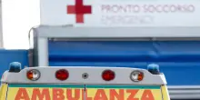 Donna picchiata e accoltellata dall’ex marito a Bassano del Grappa, è in osservazione. Zaia: “Ferma condanna”