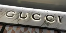 Stato di agitazione per i 1.000 dipendenti di Gucci in Italia: “L’azienda non versa i 600 euro previsti dal pacchetto welfare”