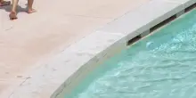Bambino di 6 anni annegato in piscina a Padova: condannati genitori e bagnina