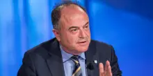 “I pedofili escono dalle fogne, siete in pericolo”, l’allarme del procuratore Gratteri sul dark web
