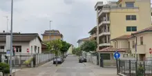 Litiga con la vicina, le chiude l’acqua e poi l’accoltella: arrestato 40enne nel Napoletano