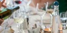“Quanto costa un matrimonio per 100 invitati? Tra i 40 e i 50 mila euro. Ed ecco perché i bonifici degli invitati ‘non aiutano’ a coprire i costi”: così la wedding planner Di Bari