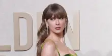 “Taylor Swift ci ha donato 100mila dollari per le cure di nostra figlia, siamo scioccati”: la cantante ha contribuito alla raccolta fondi per la sua fan Lilah