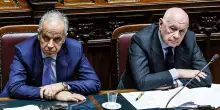 Caso Almasri, il relatore in Giunta chiede si proceda contro Nordio, Piantedosi e Mantovano: “Hanno agito per mero opportunismo politico”