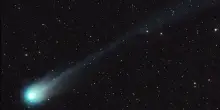 La cometa C/2025 A6 Lemmon ha salutato la Terra e va verso il Sole, ora il picco di luminosità