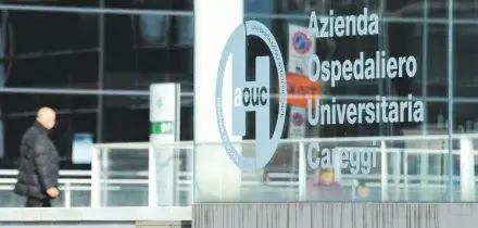 Liste d’attesa “gonfiate” per “alleggerirsi i turni”: dieci medici denunciati al Careggi di Firenze