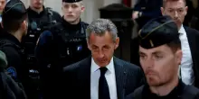 La sentenza Sarkozy divide la Francia: la destra parla di “colpo di Stato giudiziario”, la sinistra ribatte: “La legge non vale solo per il popolo”