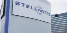 Stellantis dice addio all’idrogeno. Stop allo sviluppo delle celle a combustibile