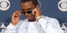 “Puff Daddy ai festini usava olio per bimbi per far sesso e massaggi intimi, lingerie e lubrificanti”: le ultime prove che sono state mostrate alla giuria