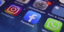 Instagram e Facebook a pagamento? Ecco cosa significa il nuovo avviso sulle inserzioni che appare agli utenti