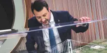 Marcia indietro plateale di Salvini dopo il no degli Usa all’inserimento del Ponte sullo Stretto tra le spese Nato