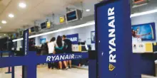 Ryanair aumenta le dimensioni dello zaino incluso nel biglietto: ecco le nuove misure del bagaglio a mano