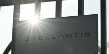 Stellantis interrompe i piani per le auto a idrogeno: “Segmento di nicchia, senza prospettive di sostenibilità economica”