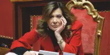 La ministra Casellati in Senato: “Rallentiamo sul premierato, referendum nella prossima legislatura”