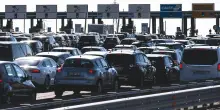 Quali sono i giorni peggiori per il traffico in autostrada quest’estate? Ecco le date da evitare per non restare bloccati in coda