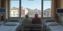 Riforma dell’assistenza agli anziani non autosufficienti al palo. Il Patto per un nuovo welfare: “Rischiamo di muoverci troppo tardi”