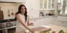 “Ha usato l’immagine di Lady Diana per sponsorizzare i suoi biscotti”: Meghan Markle di nuovo nella bufera