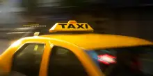 “Ho pagato 1500 euro per un 1,6 km in taxi”: batosta per una turista neozelandese. Cos’è accaduto