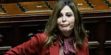 Caso truffa all’Inps, sospesa per almeno 4 mesi l’udienza in cui è imputata la ministra Santanchè