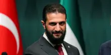 Siria, il governo islamista impone il burkini alle donne nelle spiagge pubbliche