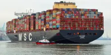 Usa e petro-Stati fanno rinviare la prima tassa globale sulle emissioni in mare. Vincono le minacce di Trump