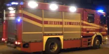 Incendio in casa nel Milanese: morta una donna di 59 anni, condominio evacuato