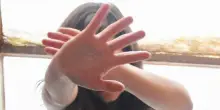 Turiste ungheresi violentate sul furgone: tre arresti per abusi sessuali di gruppo
