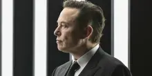 “Errol Musk fu accusato di aver abusato dei suoi figliastri”: l’inchiesta choc del New York Times racconta il delicato rapporto tra Elon e il padre