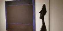 Bimbo danneggia un quadro di Mark Rothko da 50 milioni: “Le sue opere hanno una sfortuna terribile”