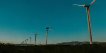 “L’energia pulita non serve senza decrescita. I giovani non l’hanno capito, le associazioni sono in crisi”: la provocazione di un ambientalista