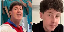“Torno finalmente a casa. Gli infermieri sono una gang di angeli, non mi sopportavano più”:  il rapper Shade dimesso dall’ospedale dopo oltre due settimane