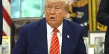 Usa, sconfitta giudiziaria per Trump: la Corte suprema blocca l’uso della legge di guerra per deportare i migranti