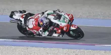 MotoGP, Zarco da urlo sul bagnato in Francia. Marquez approfitta del flop dei big