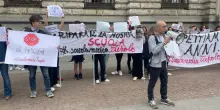 Milano, sei classi inagibili da mesi nella scuola media: in 200 sotto Palazzo Marino. E ora il Comune si muove
