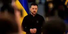 Zelensky: “Proposto nuovi colloqui alla Russia per la prossima settimana”. Ancora bombe e morti in Ucraina