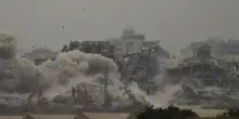 Gaza, un altro massacro israeliano. Nella notte uccisi almeno 50 palestinesi