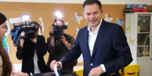 Portogallo, exit poll: in vantaggio il premier Montenegro. Boom della destra di Chega, cresce l’astensionismo