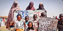 Ai migranti dimenticati di Agadez (Niger) è proibito anche protestare. Italia e Ue pagano (e ringraziano)