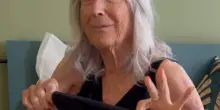 “Quando parli delle mutande e della calze di tua nonna non parli di me, io a 94 anni le autoreggenti le metto ancora”: il video di Buongiorno Nonna diventa virale