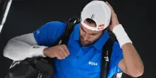 Berrettini, l’incubo non finisce mai: si ritira dal Roland Garros per l’infortunio agli addominali
